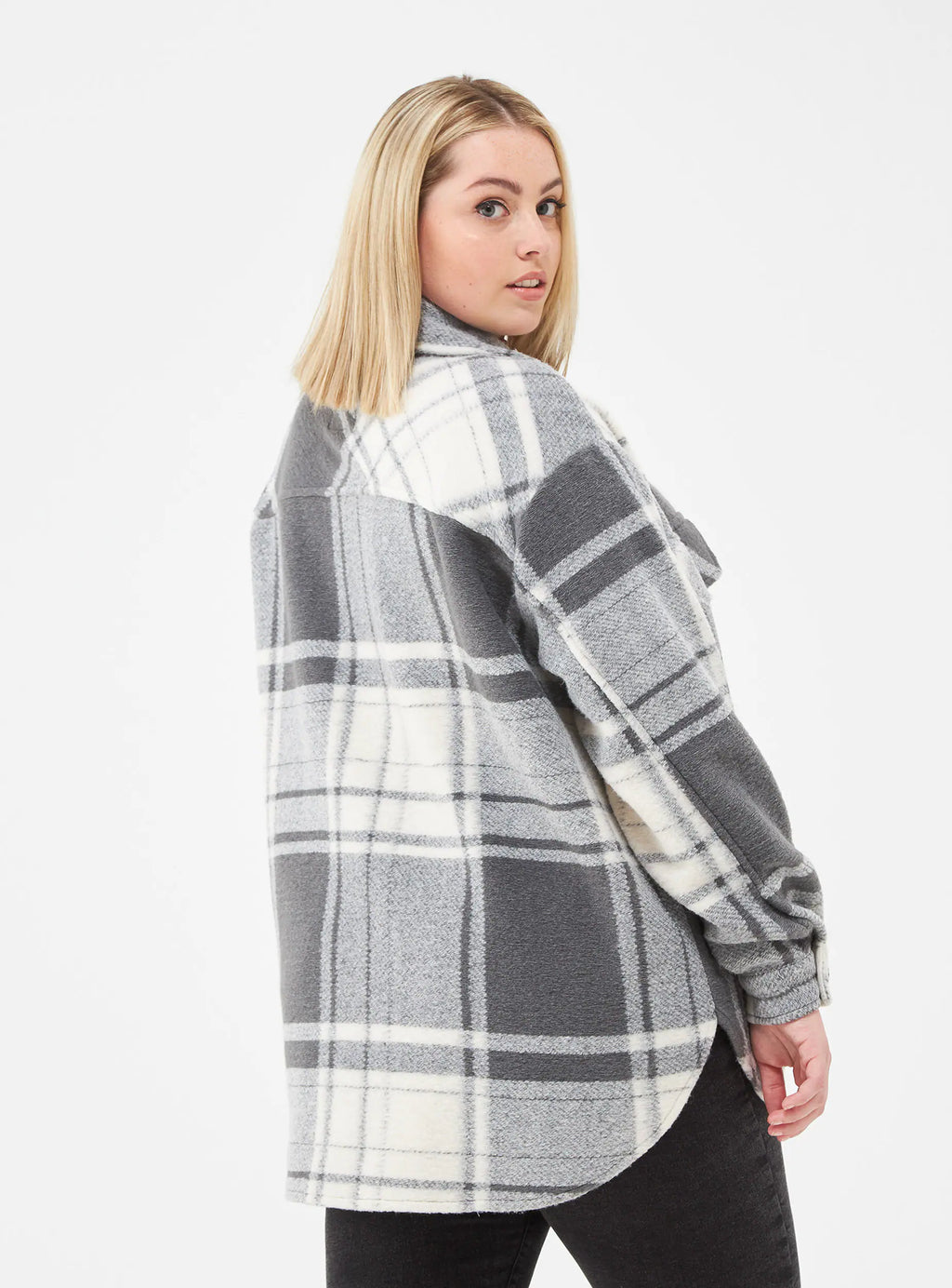 Checkered shake-over