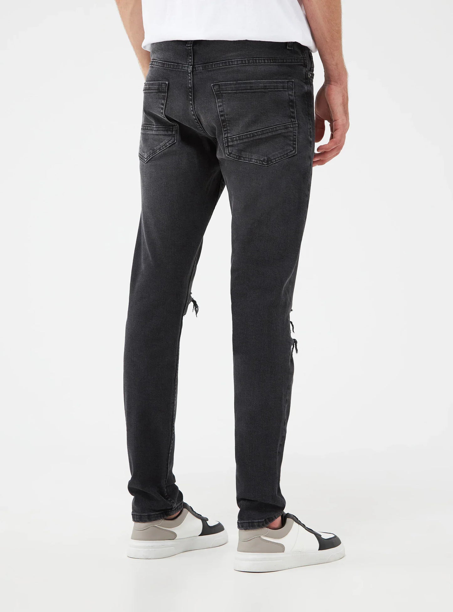 Skinny black jeans