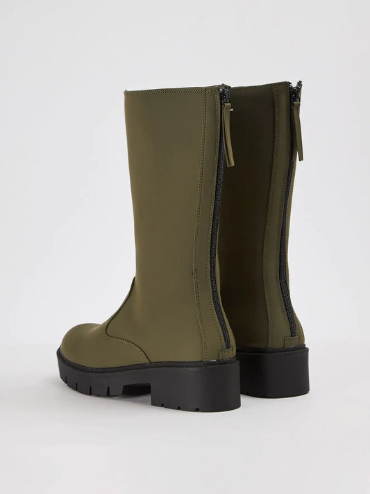 Rubber ankle boot