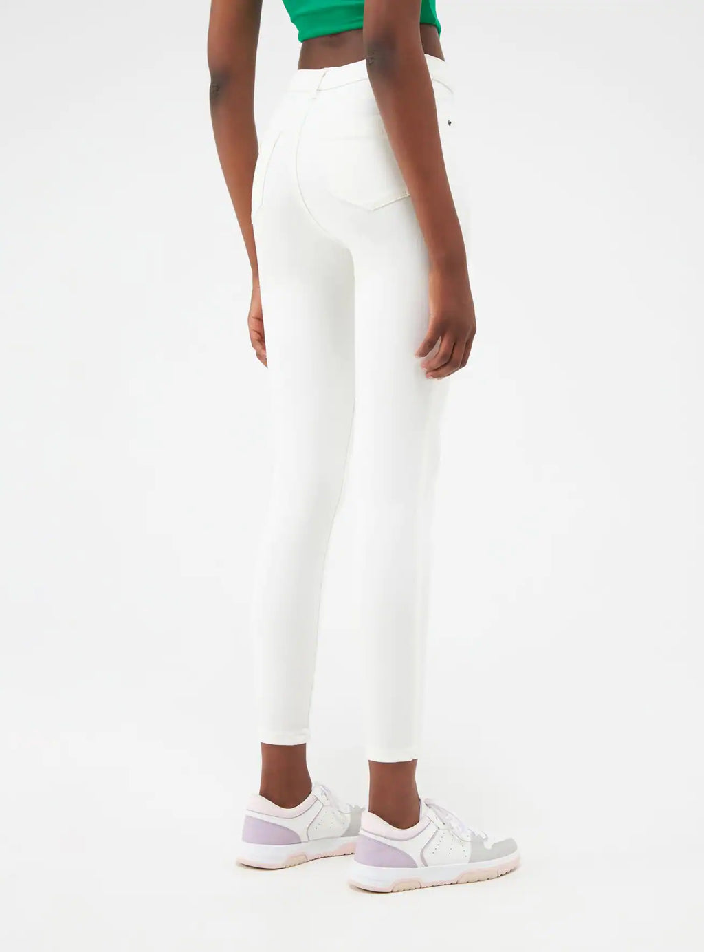 High-waisted skinny pants